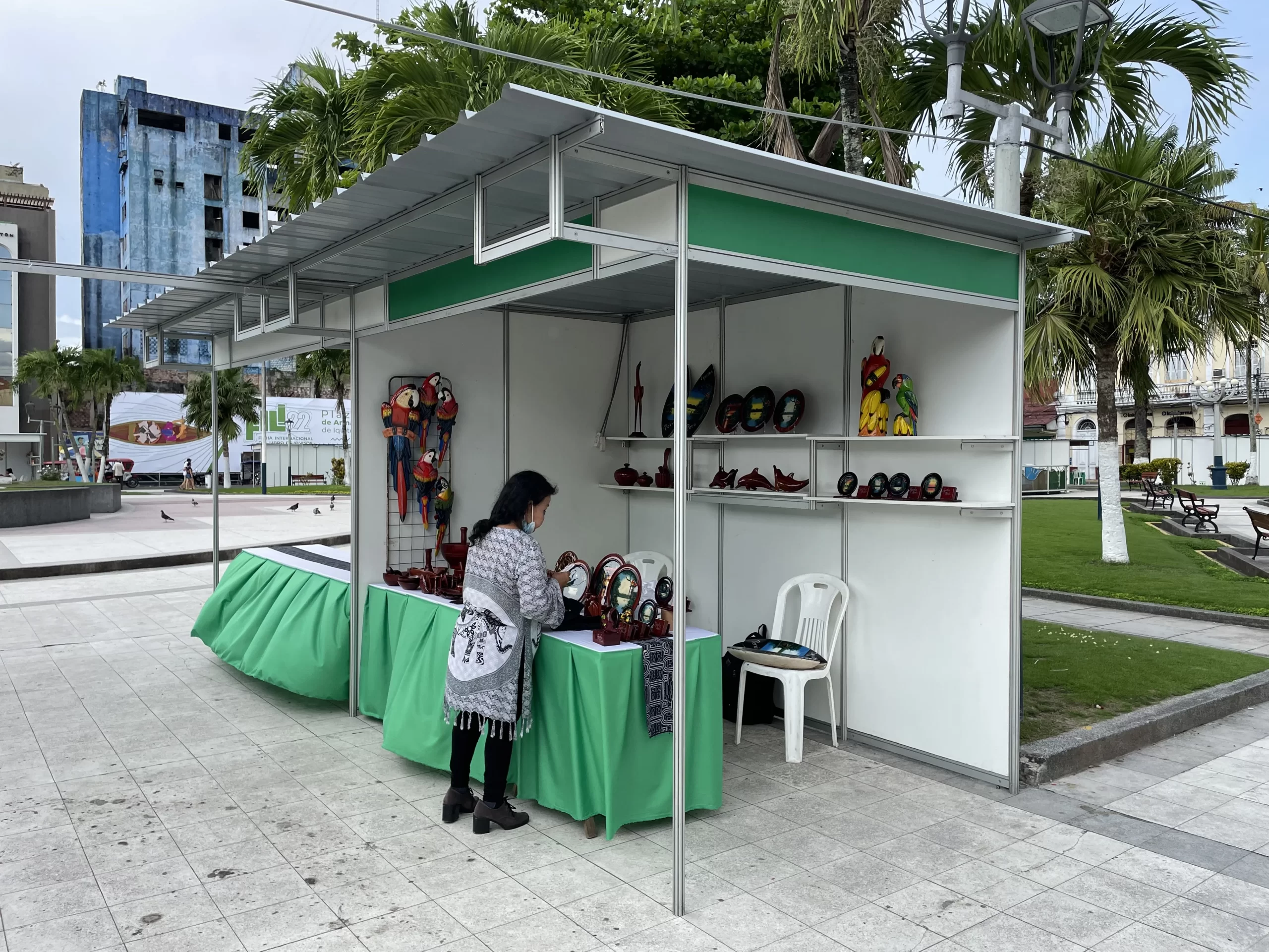 STANDS CON TECHO